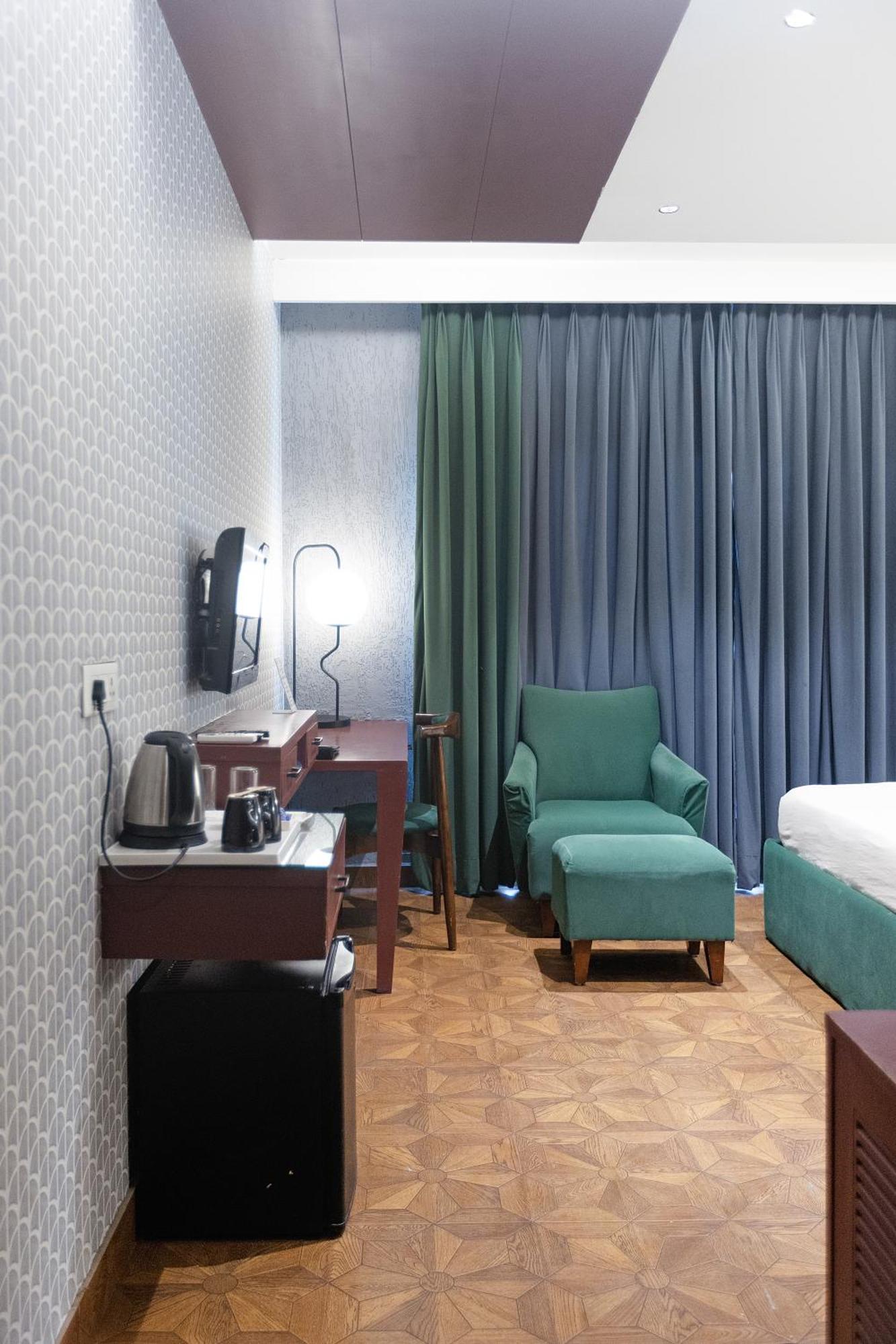 The Grand Vikalp By Saga Hotels New Delhi Exterior photo