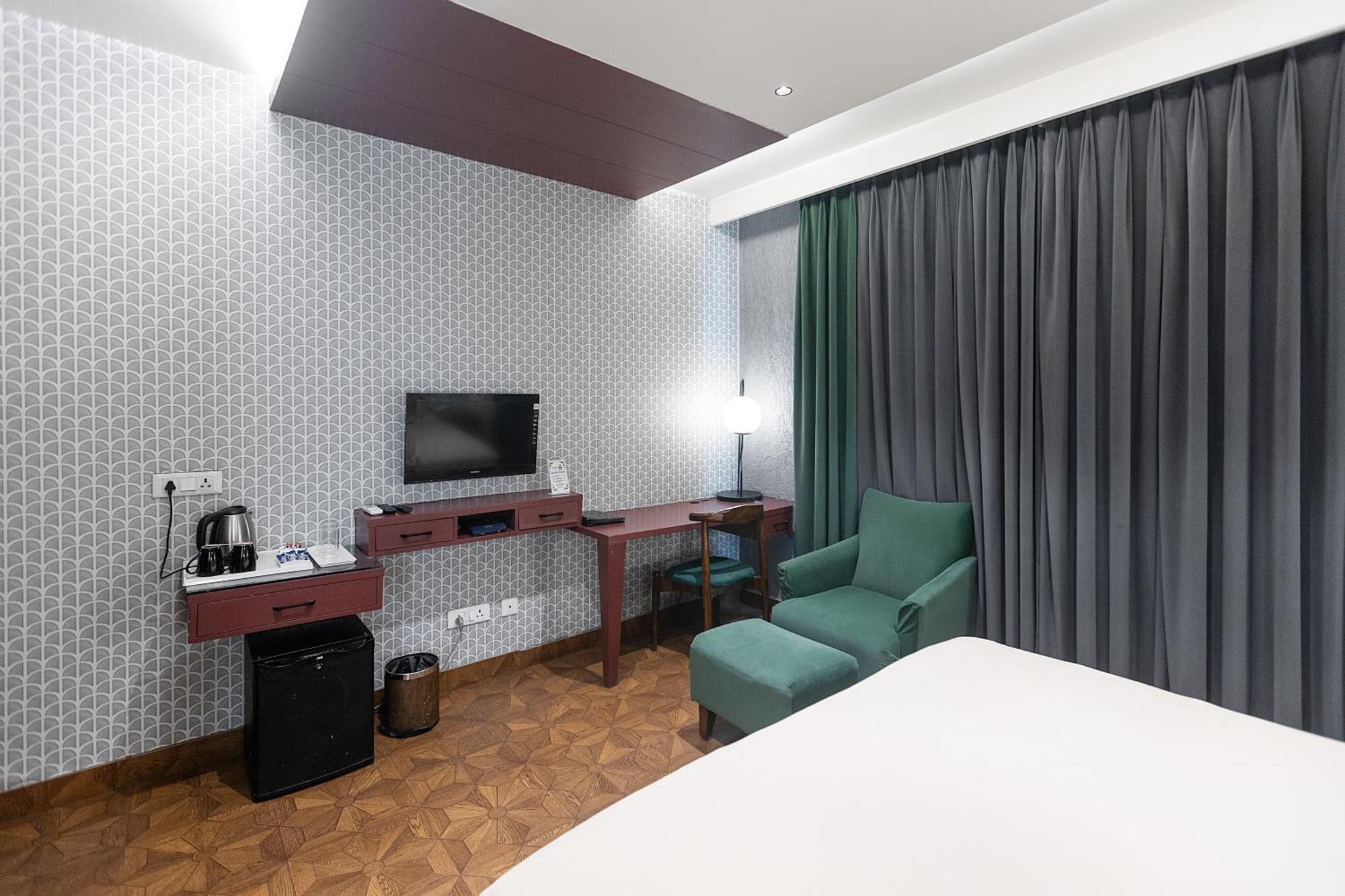 The Grand Vikalp By Saga Hotels New Delhi Exterior photo