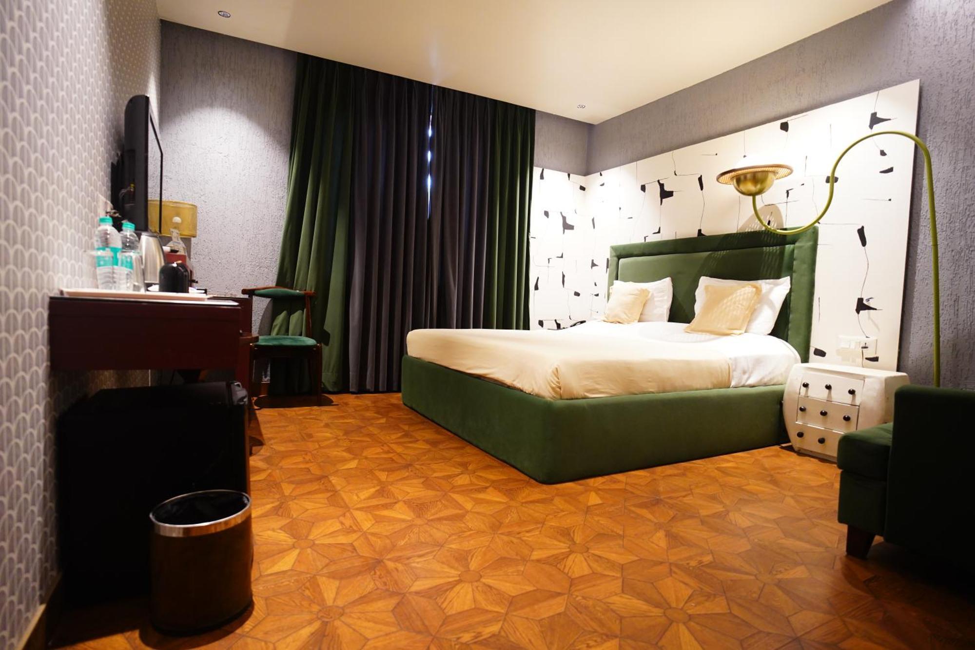 The Grand Vikalp By Saga Hotels New Delhi Exterior photo