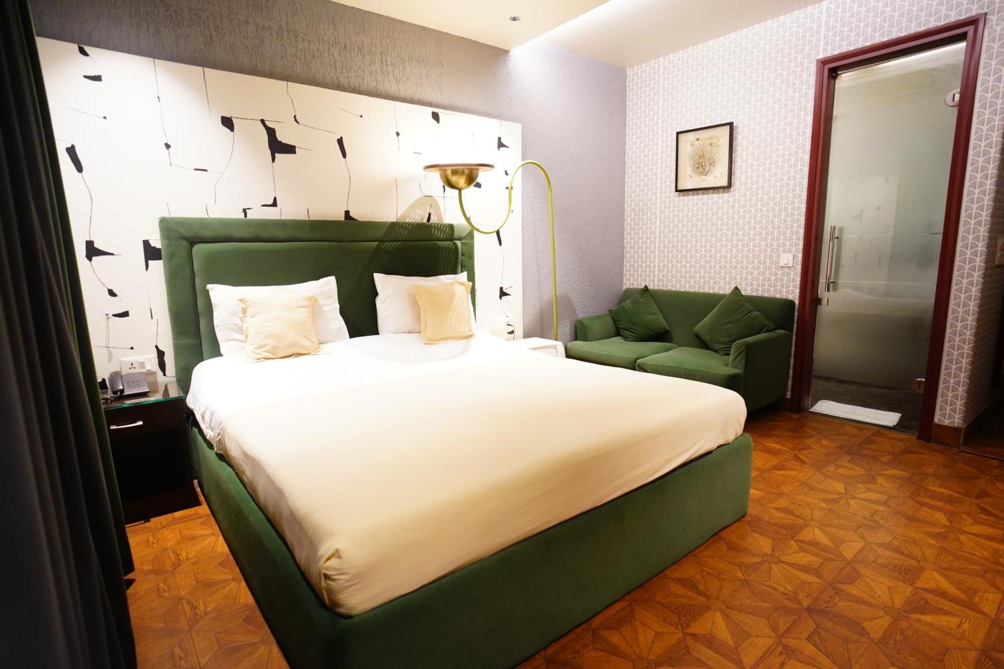 The Grand Vikalp By Saga Hotels New Delhi Exterior photo
