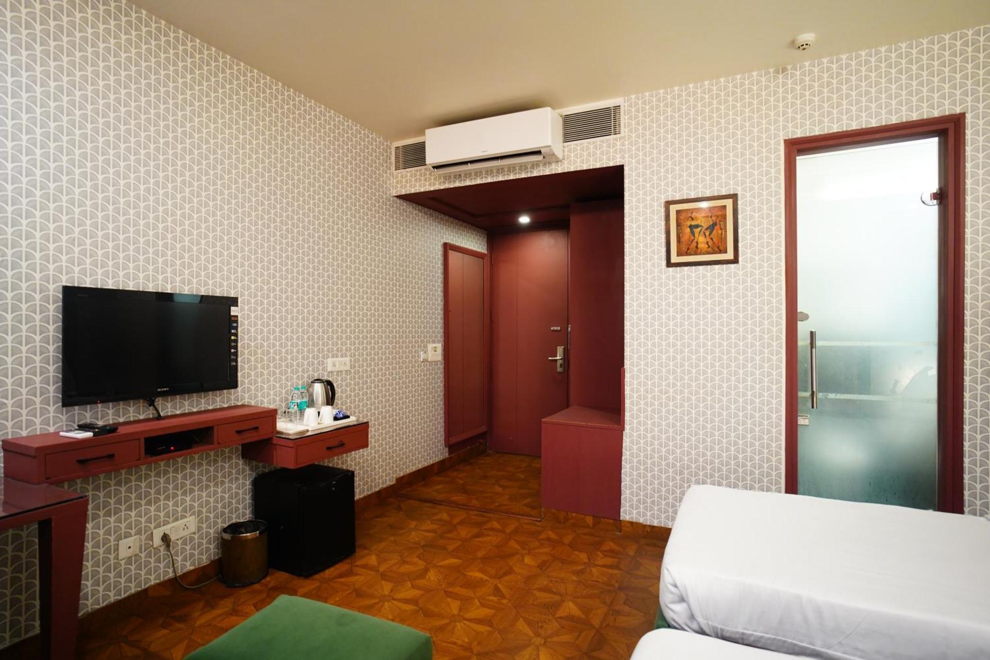 The Grand Vikalp By Saga Hotels New Delhi Exterior photo